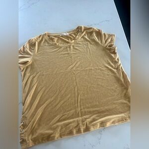 Pink Republic Gold Short Sleeve Tee - Women’s XL